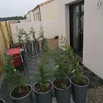 Appartement Bleu, Neuf, Classé 3 étoiles, Clim, Wifi, Lave-linge, Lit King Size, Au Calme Et à 800m Des Plages De Valras